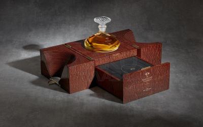 Macallan in Lalique 72 Years Old in wood box - виски Макаллан Лалик 72 года 0.7 л в деревянной коробке