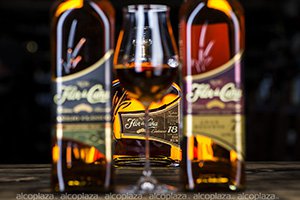 Ром Flor de Cana этикетка 18-летнего выдержанного рома в коллекции