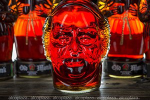 Ром Old Monk 21-ний индийский ром в виде головы