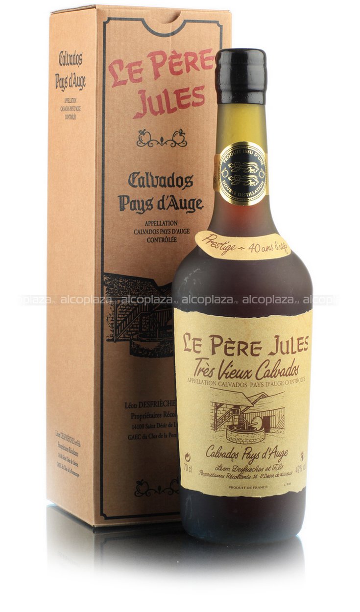 Le Pere Jules 40 ans with gift box - кальвадос Ле Пэр Жюль 40 лет 0.7 в п/у