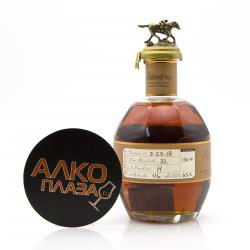 Виски Blantons Straight From The Barrel. Кукуруза + другие зерновые, 65% / 0.7 л. Виски Блэнтонс Стрэйт Фром зе Бэррел в подарочной упаковке.