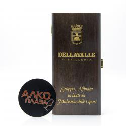 Dellavalle Malvasia Delle Lipari 2003 0.7 л деревянная коробка
