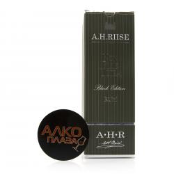 A.H. Riise Non Plus Ultra gift box 0.7l Ром Нон Плюс Ультра Блек Эдишн