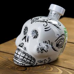 Текила Ках Бланко 40% 0,7л (череп) 100% голубой агавы Мексика Tequila Kah Blanco 40% 0.7l (skull) 100% blue agave Mexico