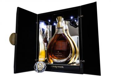 Courvoisier L`Essence gift box коньяк Курвуазье Л`эсанс