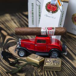 Сигары Hoyo de Monterrey Epicure №2 15 шт в картонной упаковке