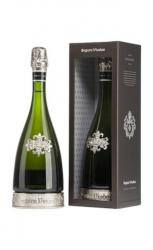 игристое вино Segura Viudas Cava Brut Reserva Heredad 1.5 л в подарочной коробке