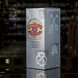Шотландский виски Chivas Regal. Выдержка 12 лет. 40% / 1 л. Виски Чивас Ригал в подарочной упаковке.