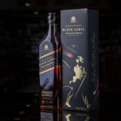 Johnnie Walker Black Label 12 years gift box - виски Джонни Уокер Блэк Лейбл 12 лет 0.7 л п/у