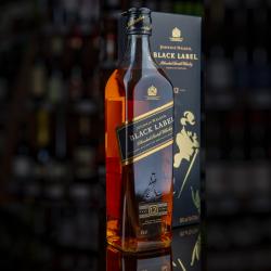 Johnnie Walker Black Label 12 years gift box - виски Джонни Уокер Блэк Лейбл 12 лет 0.7 л п/у