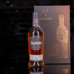 Glenfiddich 18 years gift box - виски Гленфиддик 18 лет 0.75 л