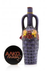 Kvareli Cellar Saperavi in ceramic bottle - вино Кварельский Погреб Саперави 0.75 л в керамической бутылке