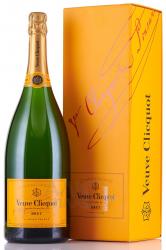 Veuve Clicquot Brut gift box - шампанское Вдова Клико Понсардин 1.5 л в п/у