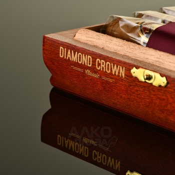 Diamond Crown Classic Robusto №5 Natural - сигары Даймонд Краун Классик Робусто Натурал №5