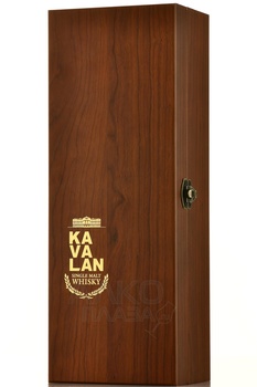 Kavalan Solist Pedro Ximenez Sherry Cask Wooden Box - виски Кавалан Солист Педро Хименес Сингл Каск Стренгс 0.75 л в дер/уп