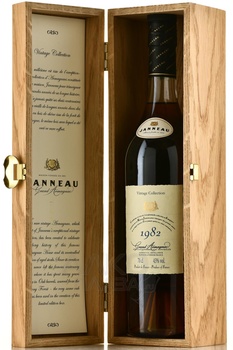 Janneau Vintage Collection 1982 Gift Box - арманьяк Жанно Винтажная Коллекция 1982 года 0.7 л в п/у