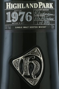 Highland Park 1976 wooden box - виски Хайленд Парк 1976 0.7 л в дер/уп