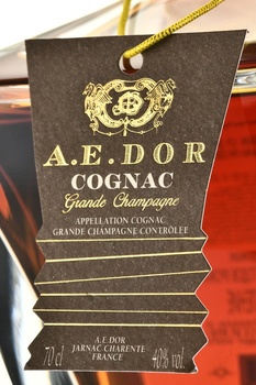 A.E. Dor Extra Cristal in gift bag - коньяк А.Е. Дор Экстра Кристал в подарочном мешке 0.7 л