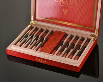 Oliva Year of the Snake - сигары Олива Год Змеи набор