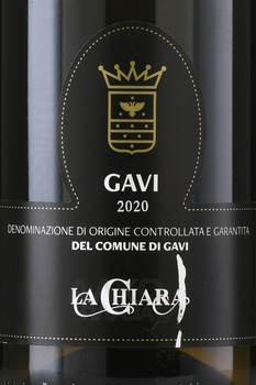La Chiara Gavi del Comune di Gavi Etichetta Nera - вино Ла Кьяра Гави дель Комуне ди Гави Этикета Нера 0.75 л белое сухое