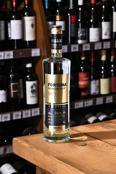 Водка Фортуна Премиум Голд 0.7 л