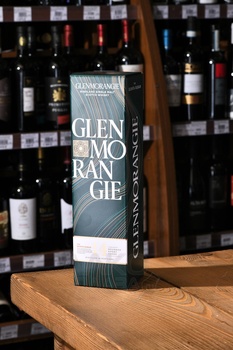 Glenmorangie Quinta Ruban 14 years - виски Гленморанджи Кинта Рубан 14 лет 0.7 л