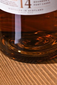 Glenmorangie Quinta Ruban 14 years - виски Гленморанджи Кинта Рубан 14 лет 0.7 л