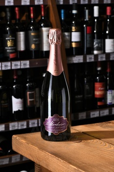 Le Marchesine Franciacorta Artio Rose Millesimato - вино игристое Ле Маркезине Артио Франчакорта Розе Миллезимато 0.75 л розовое брют