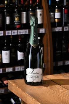 Le Marchesine Franciacorta Nitens Brut - вино игристое Ле Маркезине Франчакорта Нитенс Брют 0.75 л белое брют