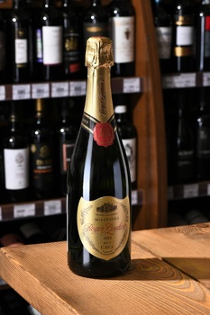 Roger Goulart Reserva Brut Cava DO - игристое вино Рожер Гуларт Резерва Брют Кава 0.75 л