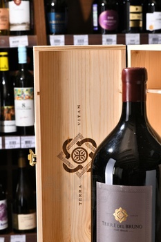 Terre del Bruno Le More Nere Toscana - вино Терре дель Бруно Ле Море Нере Тоскана 3 л красное сухое в д/у