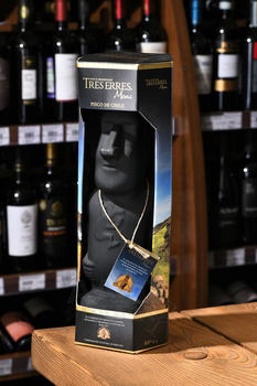 Tres Erres Reservado - писко Трес Еррес Резервадо 0.75 л