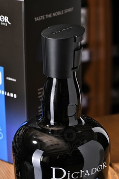 Dictador 20 years - ром Диктатор 20 лет 0.7 л в п/у