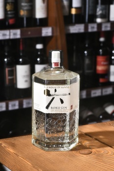 Gin Roku - джин Року 0.7 л