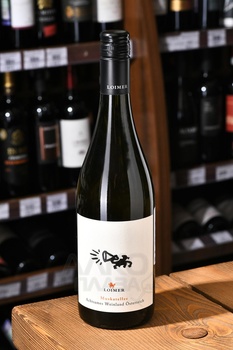 Loimer Muskateller Mit Achtung - вино Лоймер Мускателлер мит Ахтунг 0.75 л белое сухое