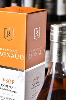Raymond Ragnaud VSOP Premier Cru Grande Champagne - коньяк Реймонд Раньо ВСОП Гран Шампань Премье Крю 0.7 л в п/у