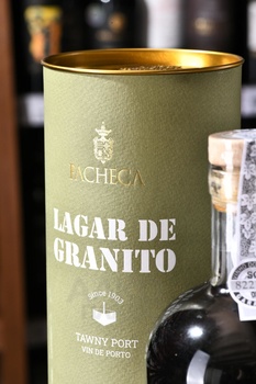 Pacheca Lagar de Granito Porto 30 Anos - портвейн Пачека Лагар де Гранито Порто 30 лет 0.75 л красный сладкий в тубе