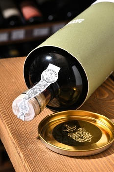 Pacheca Lagar de Granito Porto 30 Anos - портвейн Пачека Лагар де Гранито Порто 30 лет 0.75 л красный сладкий в тубе