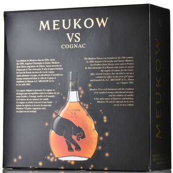 Meukow VS 3 years old - коньяк Меуков ВС 3 года 0.7 л в п/у + 2 бокала