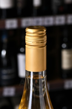 Castelfeder Mont Mes Pinot Grigio - вино Кастельфедер Монт Мес Пино Гриджио 0.75 л белое сухое