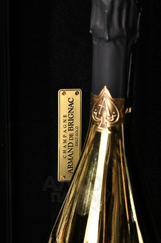 Armand de Brignac Brut gift box - шампанское Арман де Бриньяк Брют 0.75 л в п/у