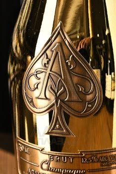 Armand de Brignac Brut gift box - шампанское Арман де Бриньяк Брют 0.75 л в п/у