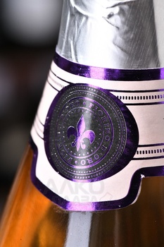 Fiorino d’Oro Prosecco Rose Spumante - вино игристое Фиорино д’Оро Просекко Розе Спуманте 0.75 л сухое розовое