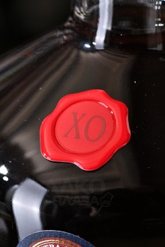 Higuana Extra Anejo Gran Reserva 12 - ром Игуана Экстра Аньехо Гран Резерва 12 0.7 л