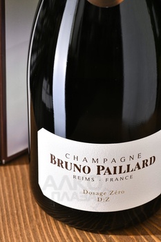 Champagne Bruno Paillard Dosage Zero - шампанское Брюно Пайар Дозаж Зеро 0.75 л белое экстра брют в п/у