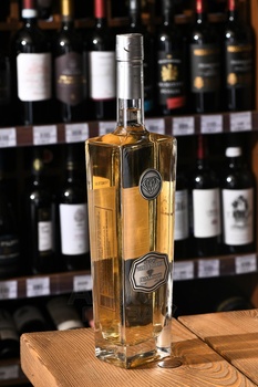 Velho Barreiro Diamond 10 Years - кашаса Вельё Баррейро Диамонд 10 лет 0.7 л