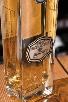 Velho Barreiro Diamond 10 Years - кашаса Вельё Баррейро Диамонд 10 лет 0.7 л