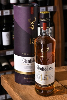 Single malt whiskey Glenfiddich 15 years old in tube - виски Гленфиддик 15 лет в тубе 0.7 л
