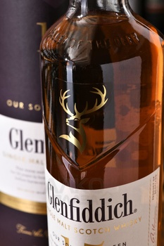 Single malt whiskey Glenfiddich 15 years old in tube - виски Гленфиддик 15 лет в тубе 0.7 л