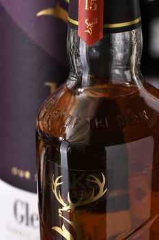 Single malt whiskey Glenfiddich 15 years old in tube - виски Гленфиддик 15 лет в тубе 0.7 л